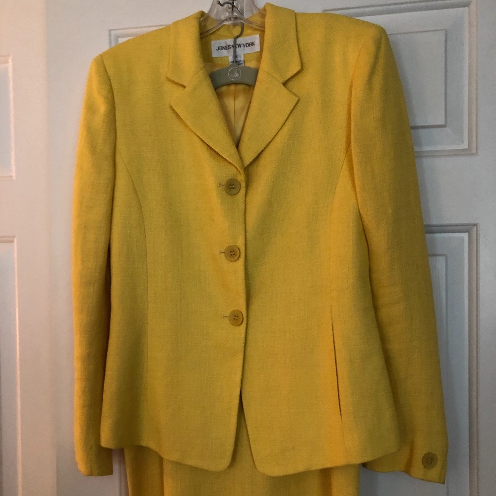 JONES NEW YORK Jacket & Skirt